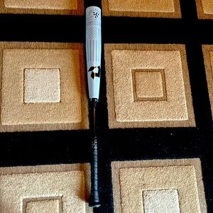 33 in demarini the goods 2024